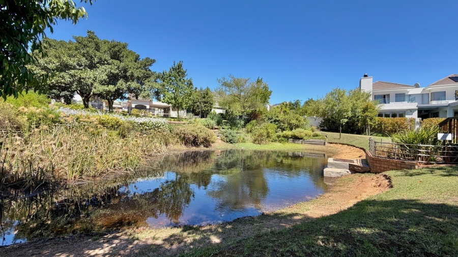 4 Bedroom Property for Sale in La Montagne Western Cape